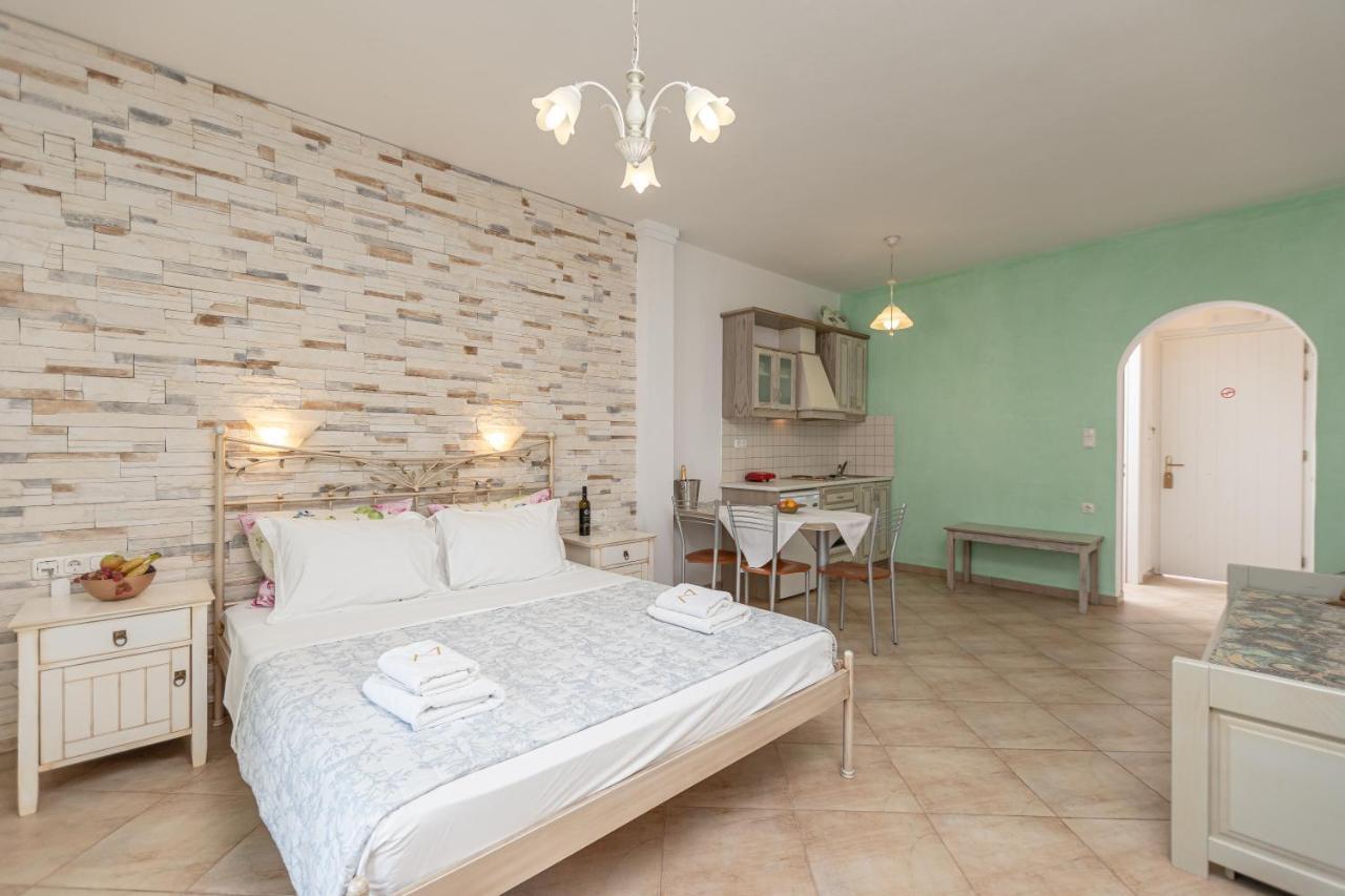 Annita'S Village Hotel Agia Anna  Exterior photo